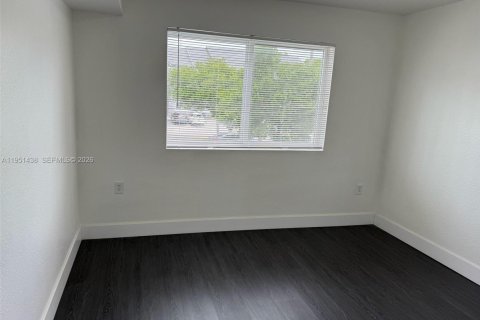 Condo in Homestead, Florida, 2 bedrooms  № 2153144 - photo 7