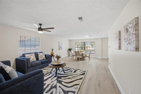 Villa ou maison à vendre à Tampa, Floride: 3 chambres, 151.24 m2 № 2148076 - photo 11