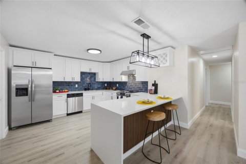 Villa ou maison à vendre à Tampa, Floride: 3 chambres, 151.24 m2 № 2148076 - photo 14