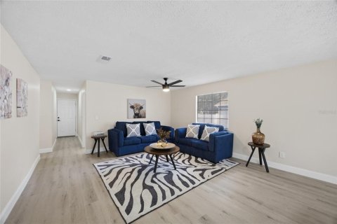 Villa ou maison à vendre à Tampa, Floride: 3 chambres, 151.24 m2 № 2148076 - photo 10