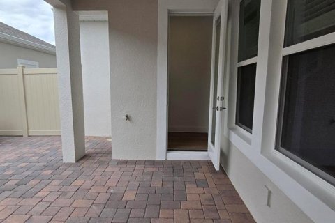 Townhouse in Winter Garden, Florida 3 bedrooms, 181.62 sq.m. № 2219118 - photo 25