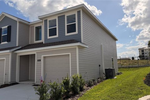 Townhouse in Davenport, Florida 3 bedrooms, 132.2 sq.m. № 2364293
