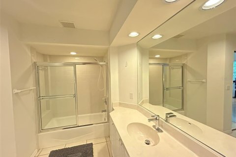 Villa ou maison à louer à Bradenton, Floride: 2 chambres, 112.88 m2 № 2413651 - photo 19