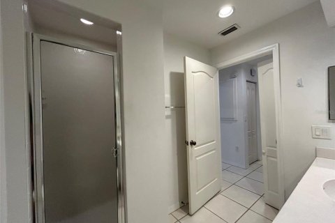 Villa ou maison à louer à Bradenton, Floride: 2 chambres, 112.88 m2 № 2413651 - photo 23