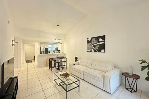 Villa ou maison à louer à Bradenton, Floride: 2 chambres, 112.88 m2 № 2413651 - photo 9