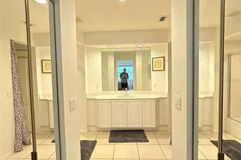 Villa ou maison à louer à Bradenton, Floride: 2 chambres, 112.88 m2 № 2413651 - photo 18