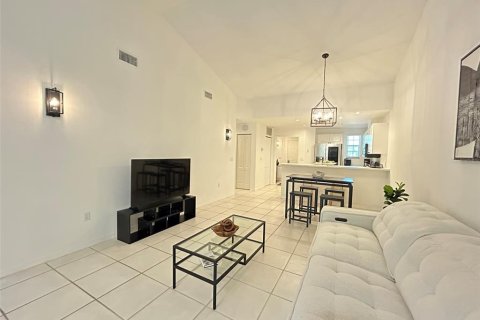Villa ou maison à louer à Bradenton, Floride: 2 chambres, 112.88 m2 № 2413651 - photo 10