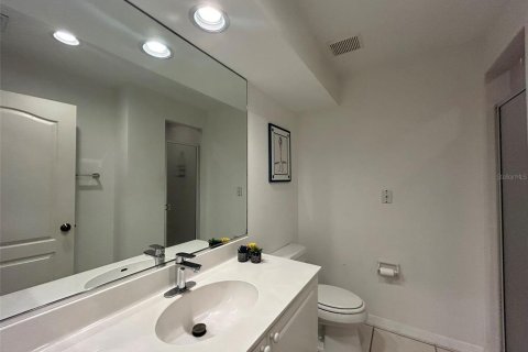Villa ou maison à louer à Bradenton, Floride: 2 chambres, 112.88 m2 № 2413651 - photo 22