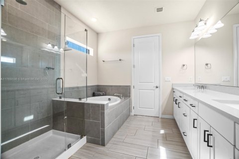 House in Hollywood, Florida 3 bedrooms, 218.23 sq.m. № 1582783 - photo 28