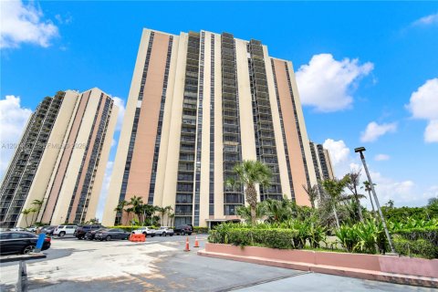 Condo in Aventura, Florida, 2 bedrooms  № 2185870
