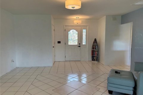 House in Punta Gorda, Florida 2 bedrooms, 121.33 sq.m. № 2429148 - photo 3