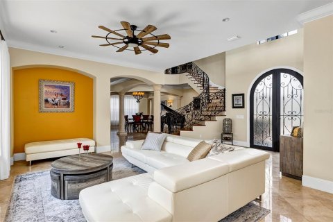 Casa en venta en Orlando, Florida, 5 dormitorios, 703.55 m2 № 1914731 - foto 11