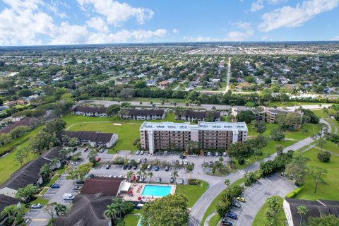 Copropriété à vendre à Lake Worth, Floride: 2 chambres, 111.48 m2 № 1035955 - photo 1