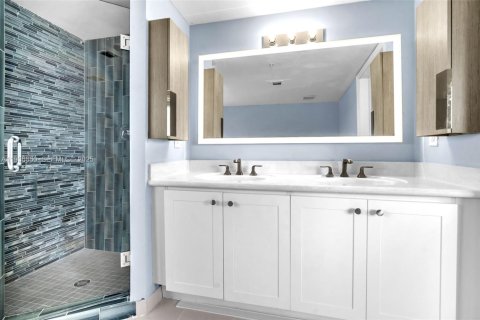 Copropriété à louer à Miami, Floride: 1 chambre, 118.54 m2 № 1994751 - photo 20