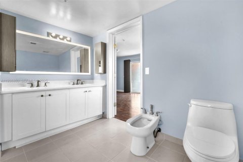 Copropriété à louer à Miami, Floride: 1 chambre, 118.54 m2 № 1994751 - photo 22