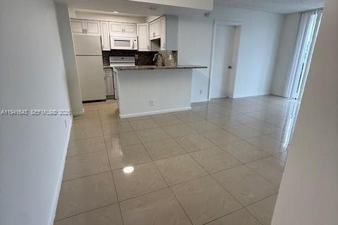 Condominio en alquiler en West Palm Beach, Florida, 2 dormitorios, 69.96 m2 № 1998915 - foto 6