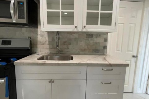 Touwnhouse à louer à West Palm Beach, Floride: 1 chambre, 65.03 m2 № 2390186 - photo 2