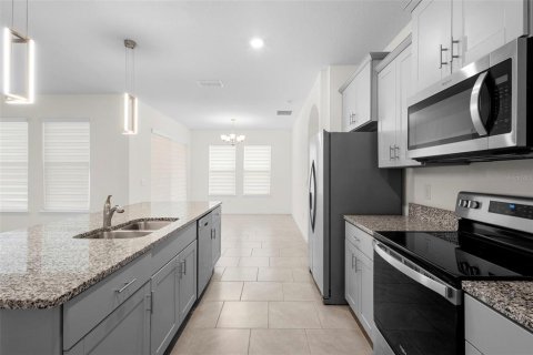 House in Kissimmee, Florida 4 bedrooms, 199 sq.m. № 1899796 - photo 19