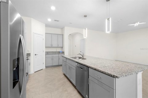 House in Kissimmee, Florida 4 bedrooms, 199 sq.m. № 1899796 - photo 18