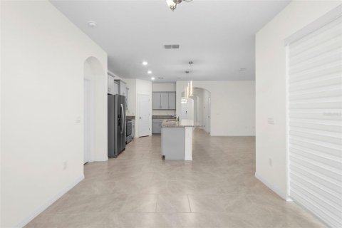 House in Kissimmee, Florida 4 bedrooms, 199 sq.m. № 1899796 - photo 22
