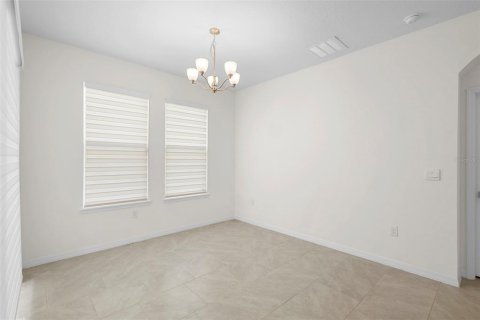 House in Kissimmee, Florida 4 bedrooms, 199 sq.m. № 1899796 - photo 26