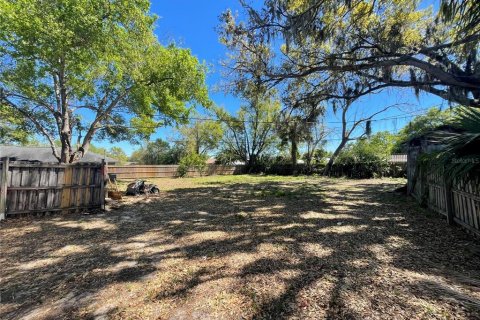 House in Clermont, Florida 2 bedrooms, 75.81 sq.m. № 1717318 - photo 17