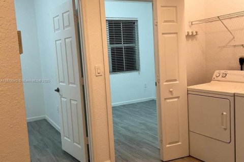 Купить кондоминиум в Дорал, Флорида 3 спальни, 118.91м2, № 2015500 - фото 18