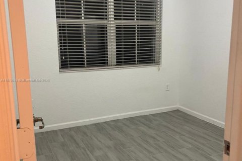 Купить кондоминиум в Дорал, Флорида 3 спальни, 118.91м2, № 2015500 - фото 20