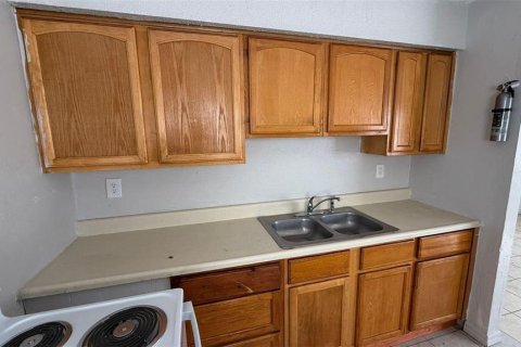 Apartamento en alquiler en Wildwood, Florida, 2 dormitorios, 58.71 m2 № 1913469 - foto 3