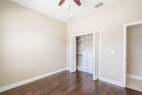 House in Wesley Chapel, Florida 4 bedrooms, 262.17 sq.m. № 1886319 - photo 7