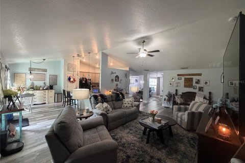 Casa en venta en Winter Haven, Florida, 3 dormitorios, 189.06 m2 № 2223037 - foto 28