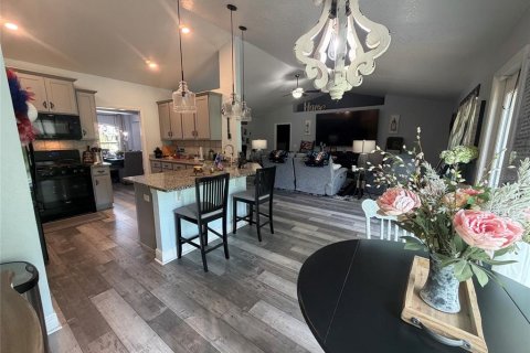 Casa en venta en Winter Haven, Florida, 3 dormitorios, 189.06 m2 № 2223037 - foto 4