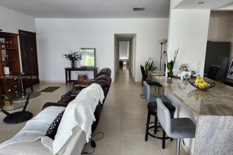 Townhouse in Miami, Florida 3 bedrooms, 130.06 sq.m. № 2074905 - photo 11