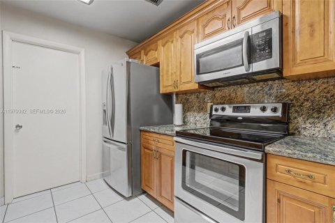 Villa ou maison à vendre à Miami Gardens, Floride: 3 chambres, 124.58 m2 № 2030844 - photo 17