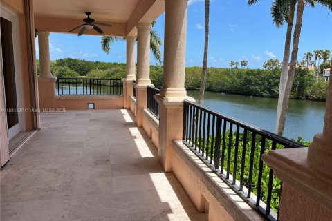 Copropriété à louer à Coral Gables, Floride: 4 chambres, 379.97 m2 № 1978974 - photo 9