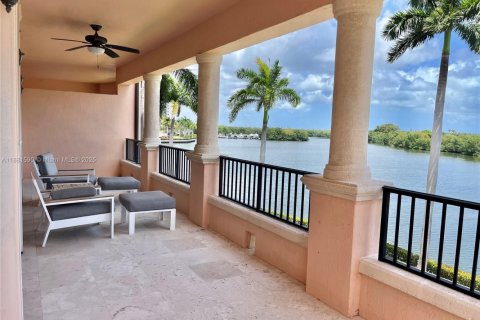 Copropriété à louer à Coral Gables, Floride: 4 chambres, 379.97 m2 № 1978974 - photo 10