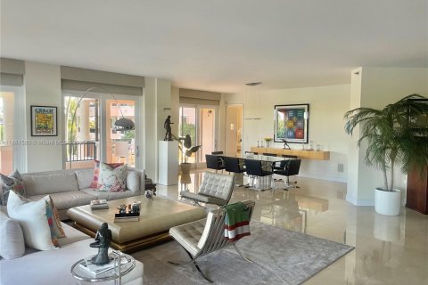 Copropriété à louer à Coral Gables, Floride: 4 chambres, 379.97 m2 № 1978974 - photo 5