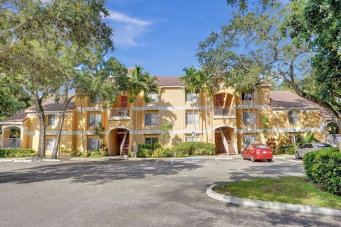 Снять в аренду кондоминиум в Окленд-Парк, Флорида 2 спальни, 116.69м2, № 1986863 - фото 10