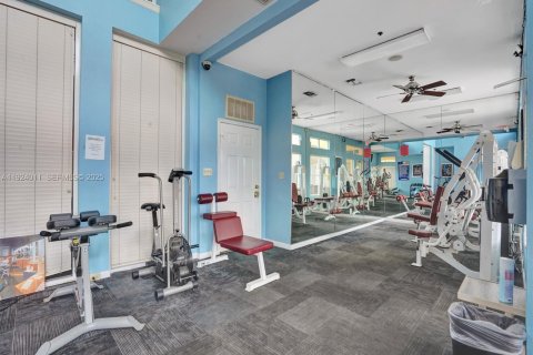 Снять в аренду кондоминиум в Окленд-Парк, Флорида 2 спальни, 116.69м2, № 1986863 - фото 27