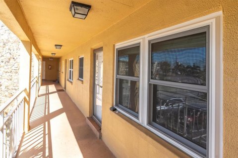 Copropriété à louer à Saint Pete Beach, Floride: 2 chambres, 76.83 m2 № 2431683 - photo 27