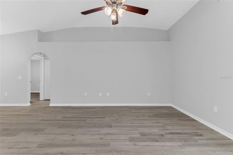 Villa ou maison à vendre à Apopka, Floride: 3 chambres, 151.52 m2 № 2408935 - photo 9