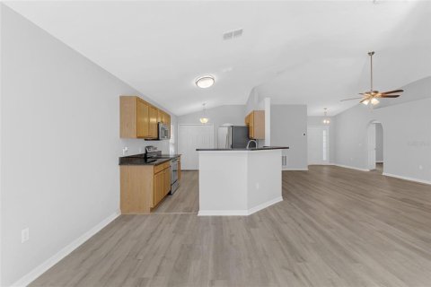 Villa ou maison à vendre à Apopka, Floride: 3 chambres, 151.52 m2 № 2408935 - photo 17