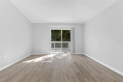 Villa ou maison à vendre à Apopka, Floride: 3 chambres, 151.52 m2 № 2408935 - photo 13