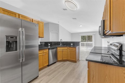 Villa ou maison à vendre à Apopka, Floride: 3 chambres, 151.52 m2 № 2408935 - photo 15