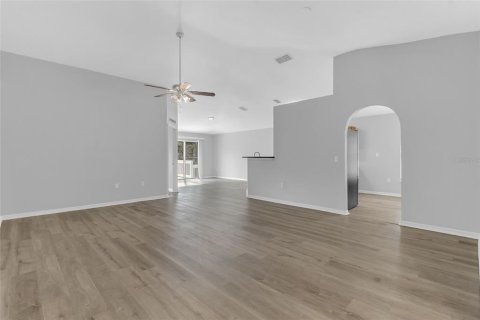 Villa ou maison à vendre à Apopka, Floride: 3 chambres, 151.52 m2 № 2408935 - photo 7