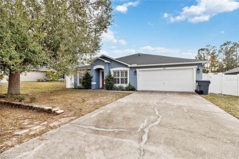 Casa en Poinciana, Florida 3 dormitorios, 186.92 m2 № 2138971
