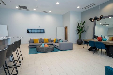 Condo in Miami, Florida, 2 bedrooms  № 1864140 - photo 23