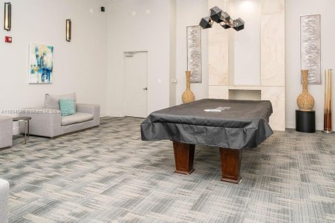 Condo in Miami, Florida, 2 bedrooms  № 1864140 - photo 26
