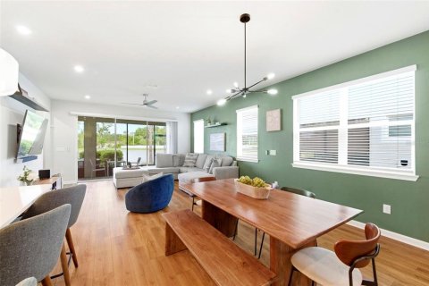 Townhouse in VOLANTI in Lutz, Florida 3 bedrooms, 207.17 sq.m. № 2151079 - photo 8
