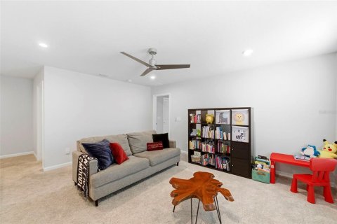 Townhouse in VOLANTI in Lutz, Florida 3 bedrooms, 207.17 sq.m. № 2151079 - photo 26